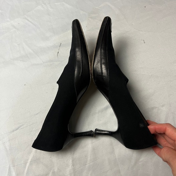 Donald Pliner Black Pointed Toe Kitten Heel Pumps Classic Cocktail Shoes 9.5M - Picture 6 of 10